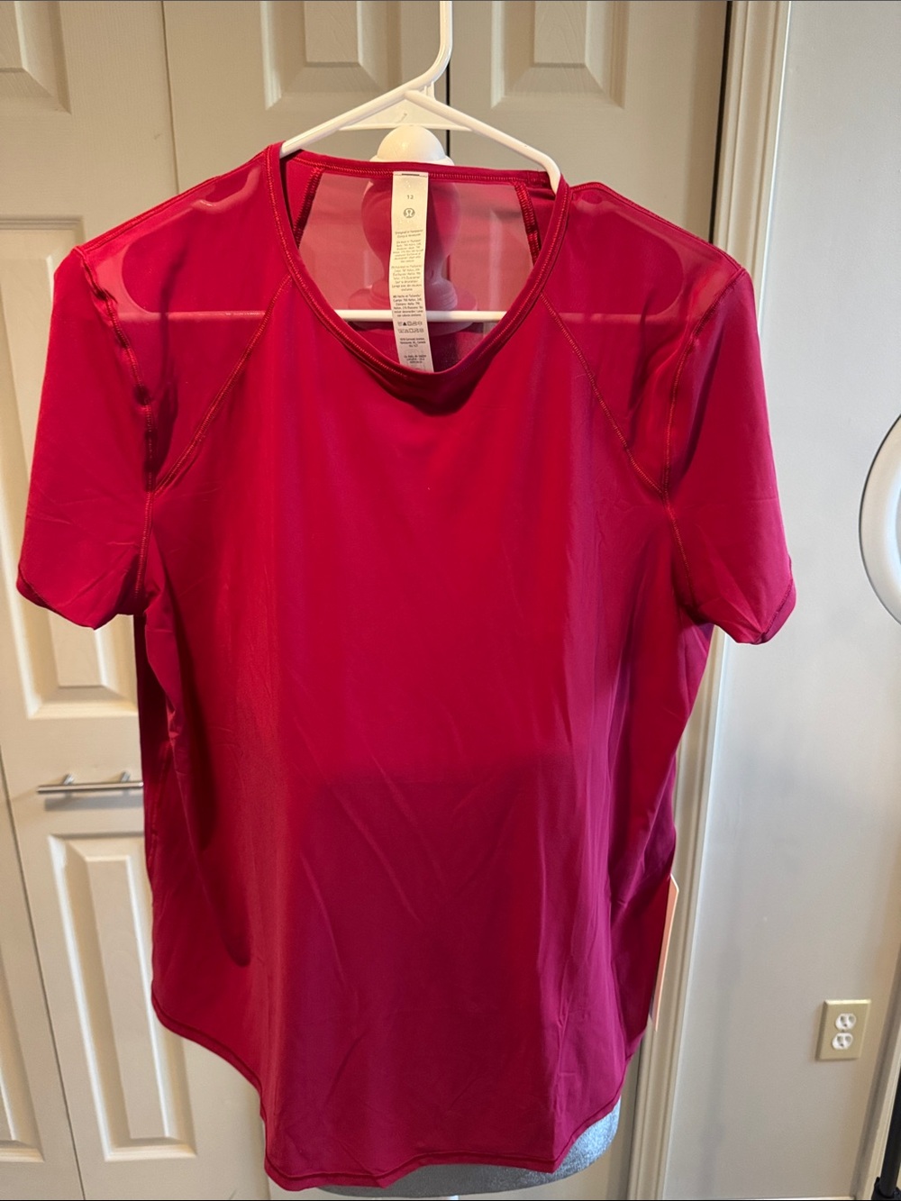 lululemon athletica Short Sleeve Training Tee in Fuchsia